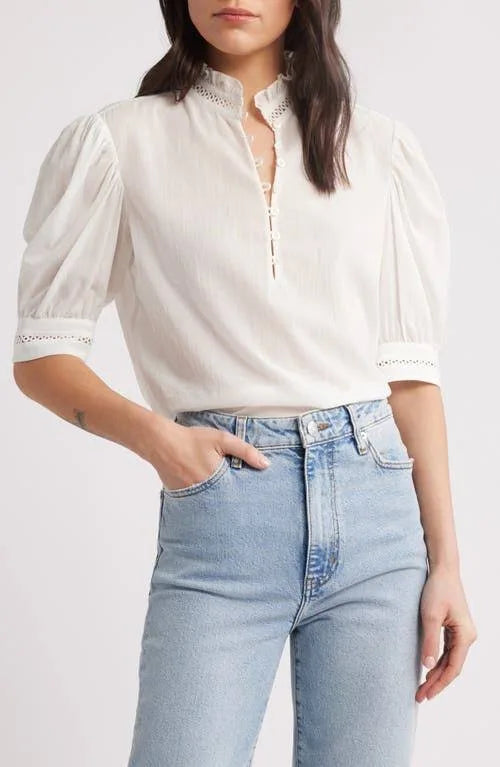 RUFFLE COLLAR TOP